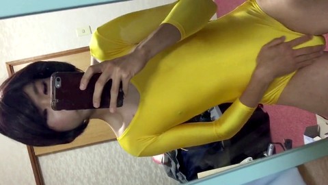 crossdresser in yellowleotard